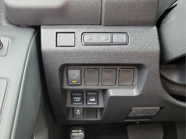 2025 Nissan Frontier Crew Cab 4x4 SV