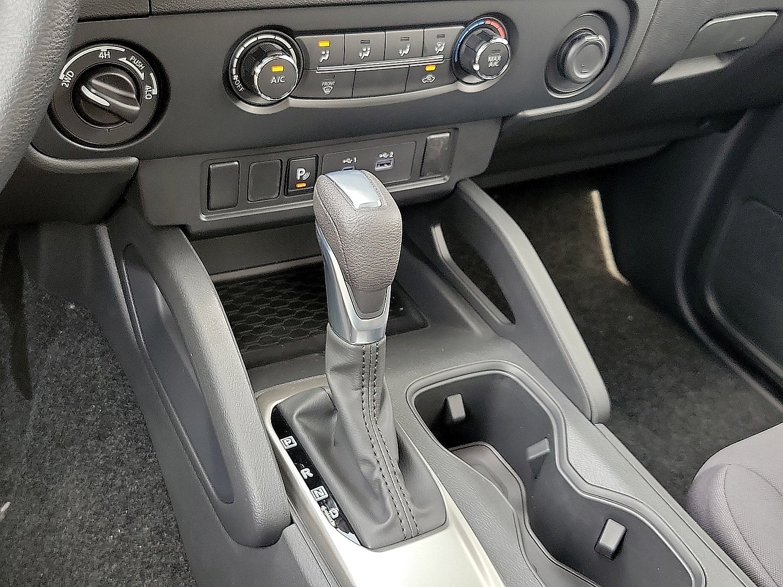 2027 Nissan Frontier Crew Cab 4x4 S