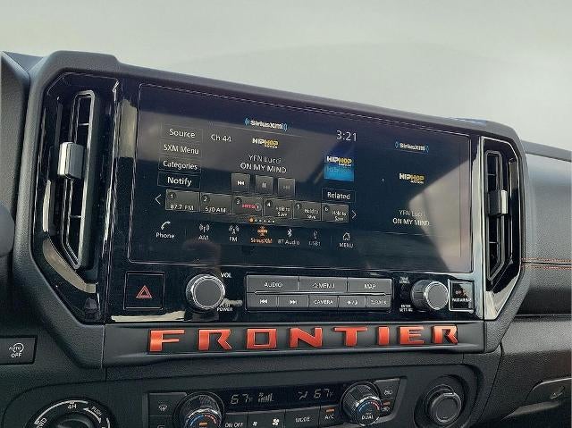 2025 Nissan Frontier Crew Cab 4x4 PRO-4X