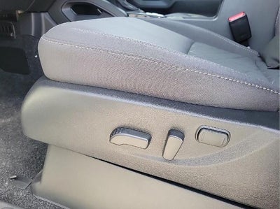 2026 Nissan Frontier Crew Cab 4x4 SV