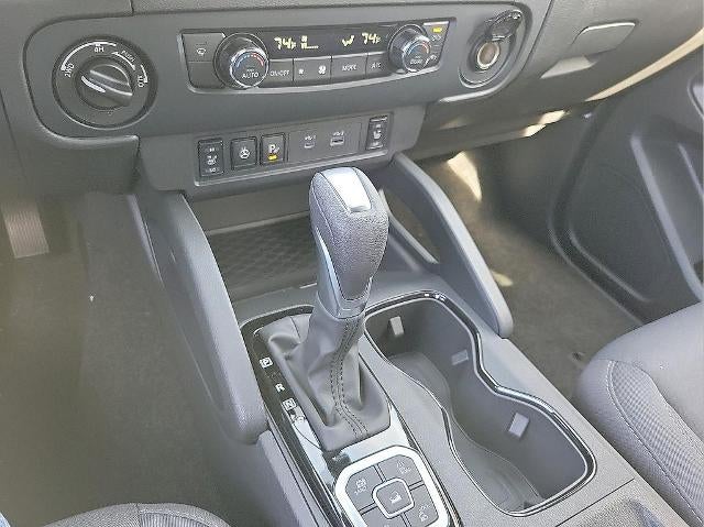 2026 Nissan Frontier Crew Cab 4x4 SV