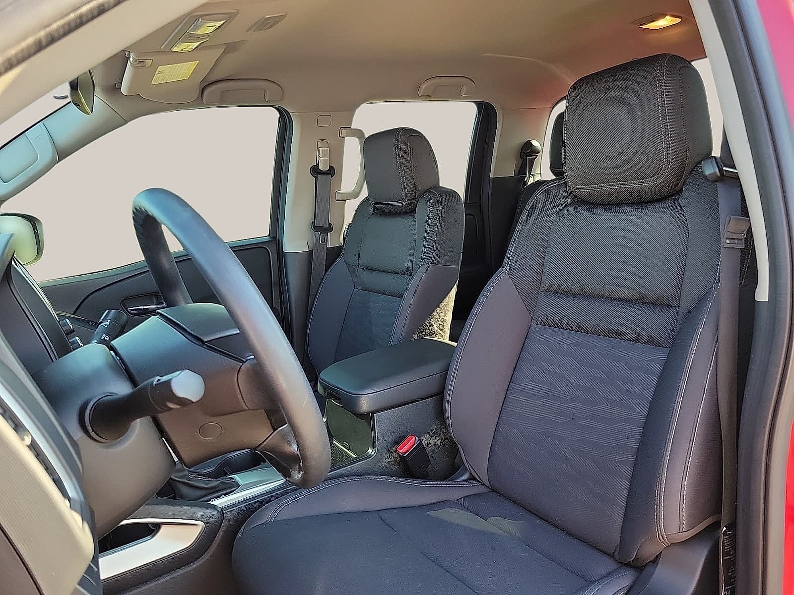 2024 Nissan Frontier Crew Cab 4x4 SV