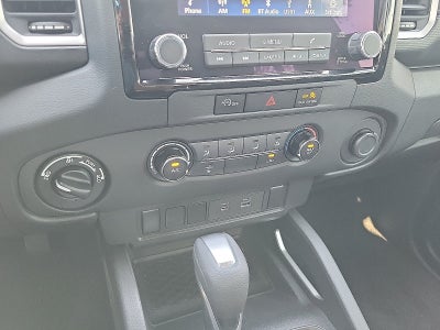 2024 Nissan Frontier Crew Cab 4x4 SV