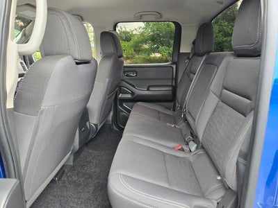 2024 Nissan Frontier Crew Cab 4x4 SV