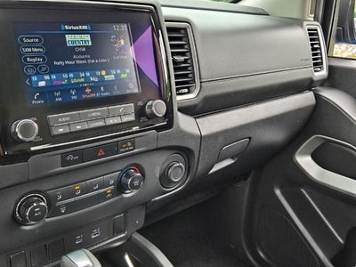 2024 Nissan Frontier Crew Cab 4x4 SV