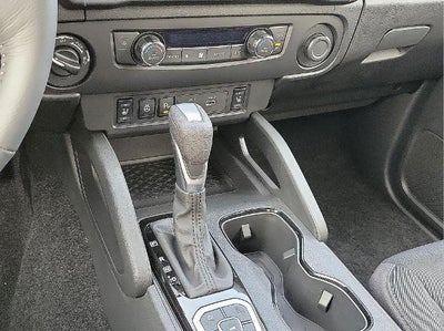 2026 Nissan Frontier Crew Cab 4x4 SV