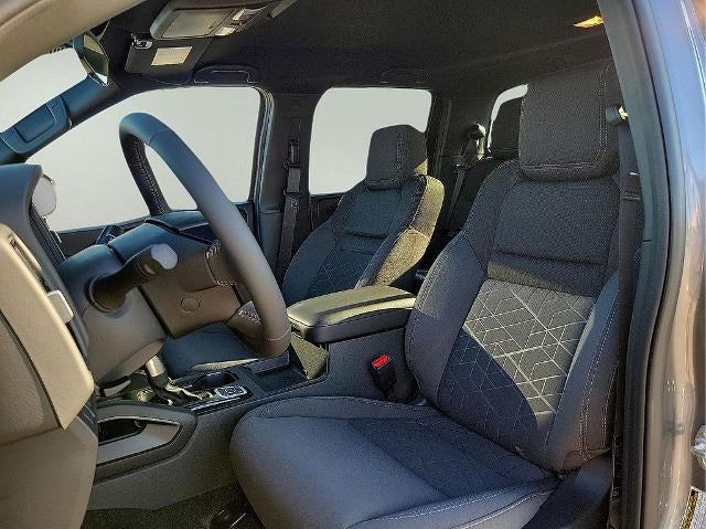 2026 Nissan Frontier Crew Cab 4x4 SV