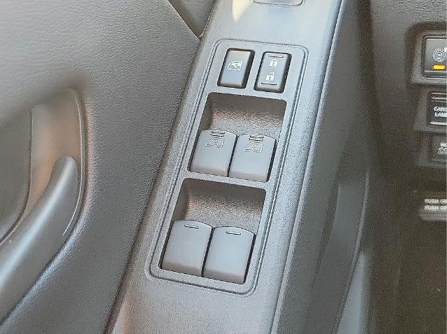 2026 Nissan Frontier Crew Cab 4x4 SV