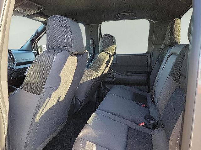 2026 Nissan Frontier Crew Cab 4x4 SV