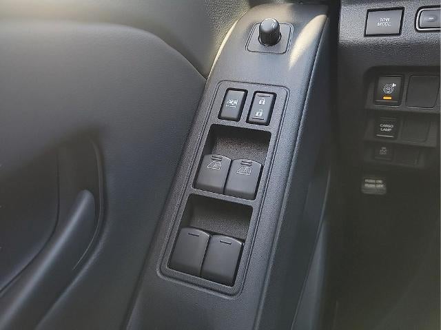 2026 Nissan Frontier Crew Cab 4x4 SV