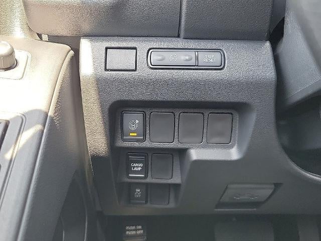 2026 Nissan Frontier Crew Cab 4x4 SV