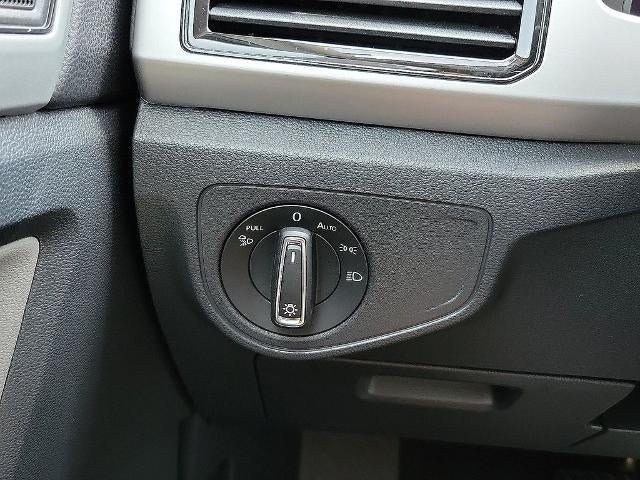 2022 Volkswagen Atlas 3.6L V6 SE w/Technology FWD
