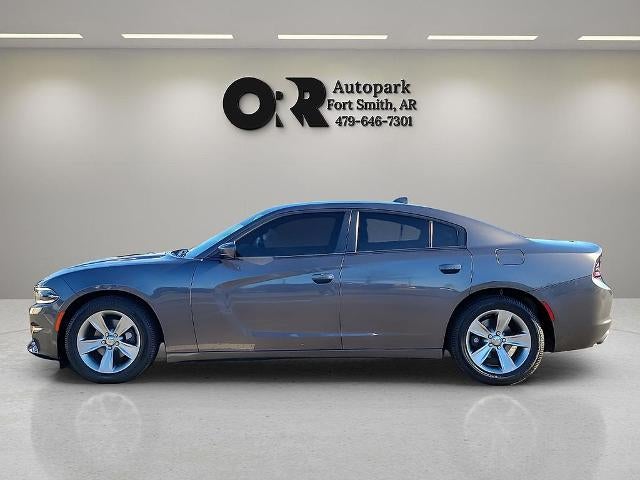 2017 Dodge Charger SXT RWD