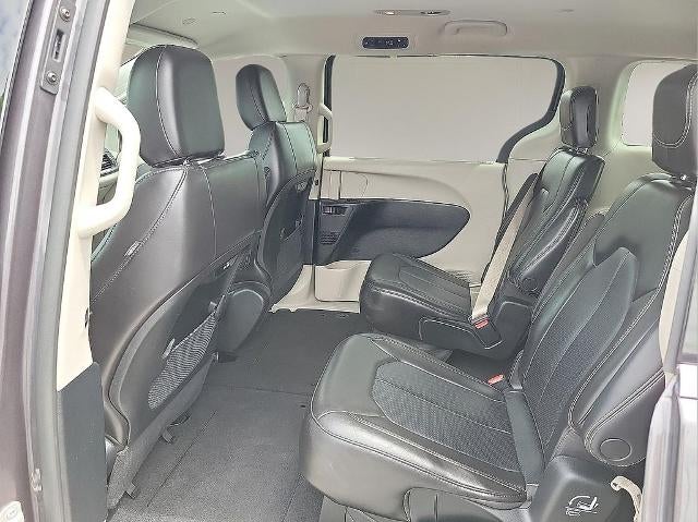 2023 Chrysler Pacifica Touring L FWD