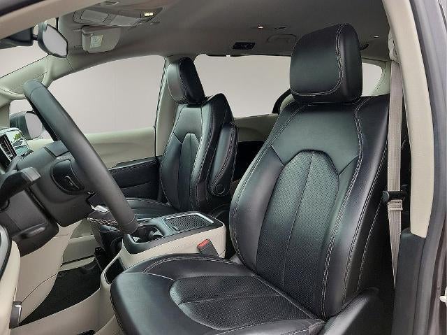 2023 Chrysler Pacifica Touring L FWD