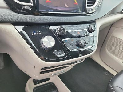 2023 Chrysler Pacifica Touring L FWD