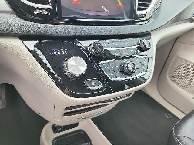2023 Chrysler Pacifica Touring L FWD