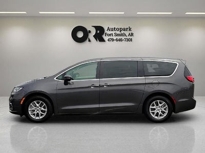 2023 Chrysler Pacifica Touring L FWD