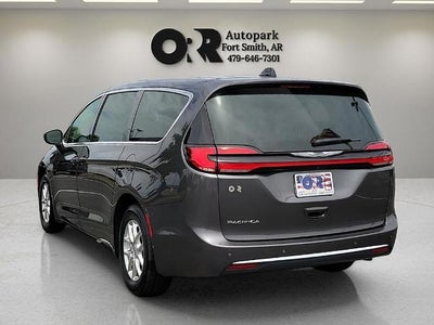 2023 Chrysler Pacifica Touring L FWD