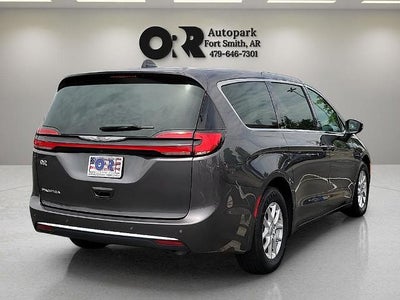 2023 Chrysler Pacifica Touring L FWD