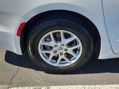 2023 Chrysler Pacifica Touring L FWD