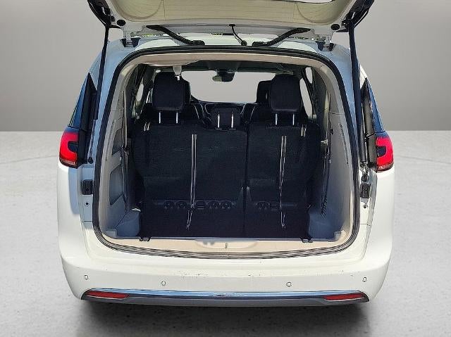 2023 Chrysler Pacifica Touring L FWD