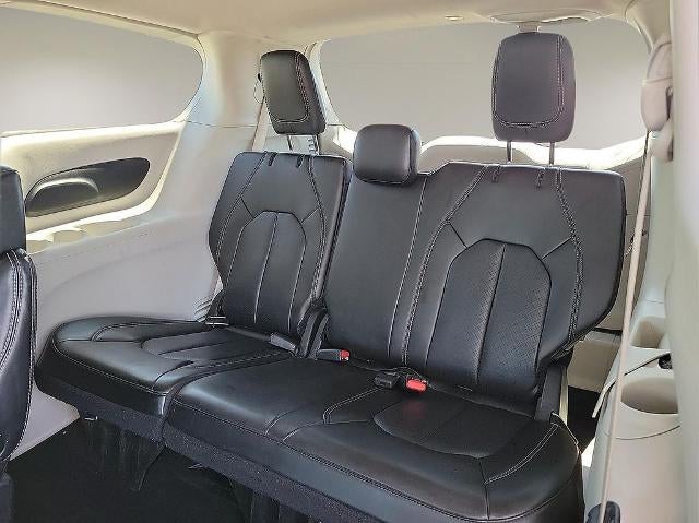 2023 Chrysler Pacifica Touring L FWD