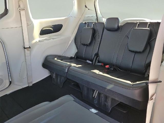 2023 Chrysler Pacifica Touring L FWD