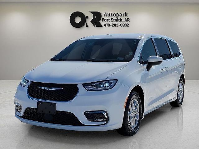 2023 Chrysler Pacifica Touring L FWD