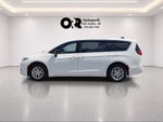 2025 Chrysler Pacifica Select FWD