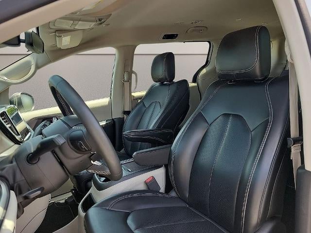 2023 Chrysler Pacifica Touring L FWD