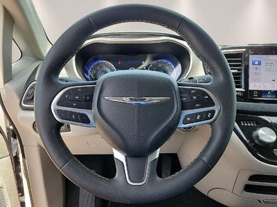 2023 Chrysler Pacifica Touring L FWD