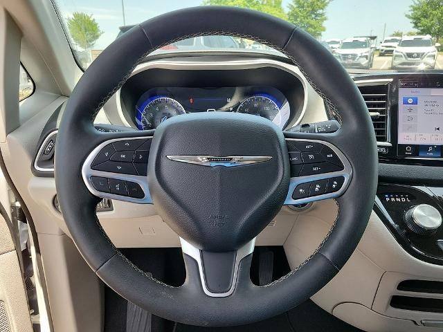 2023 Chrysler Pacifica Touring L FWD