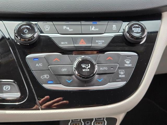 2023 Chrysler Pacifica Touring L FWD