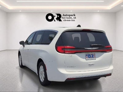 2023 Chrysler Pacifica Touring L FWD