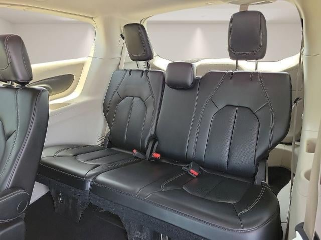2023 Chrysler Pacifica Touring L FWD