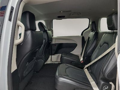 2024 Chrysler Pacifica Touring L FWD