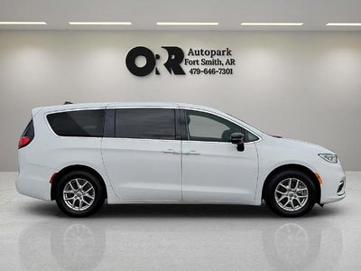 2024 Chrysler Pacifica Touring L FWD