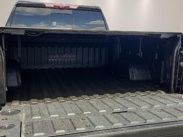 2022 Chevrolet Silverado 1500 Crew Cab Short Box 4-Wheel Drive High Country