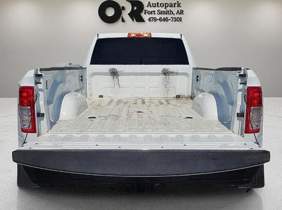 2024 RAM 3500 Tradesman 4x4 Crew Cab 8' Box