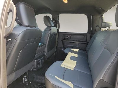 2024 RAM 3500 Tradesman 4x4 Crew Cab 8' Box