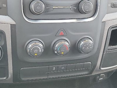 2022 RAM 1500 Classic Tradesman 4x2 Crew Cab 5'7" Box