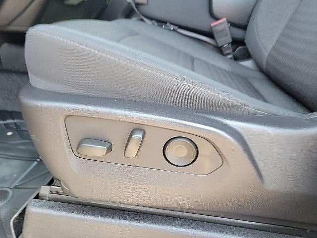 2024 Chevrolet Silverado 1500 Crew Cab Short Box 2-Wheel Drive Custom