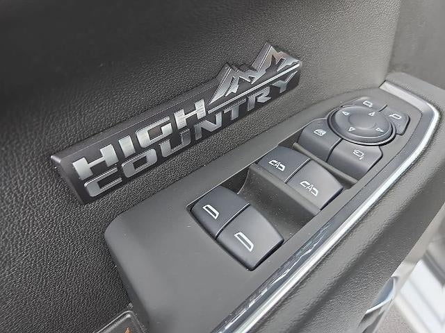 2024 Chevrolet Silverado 1500 Crew Cab Short Box 4-Wheel Drive High Country
