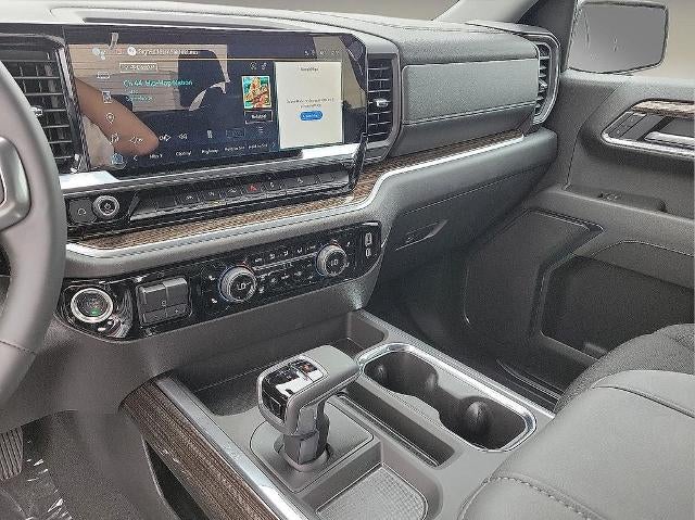 2025 Chevrolet Silverado 1500 Crew Cab Short Box 4-Wheel Drive LT Trail Boss