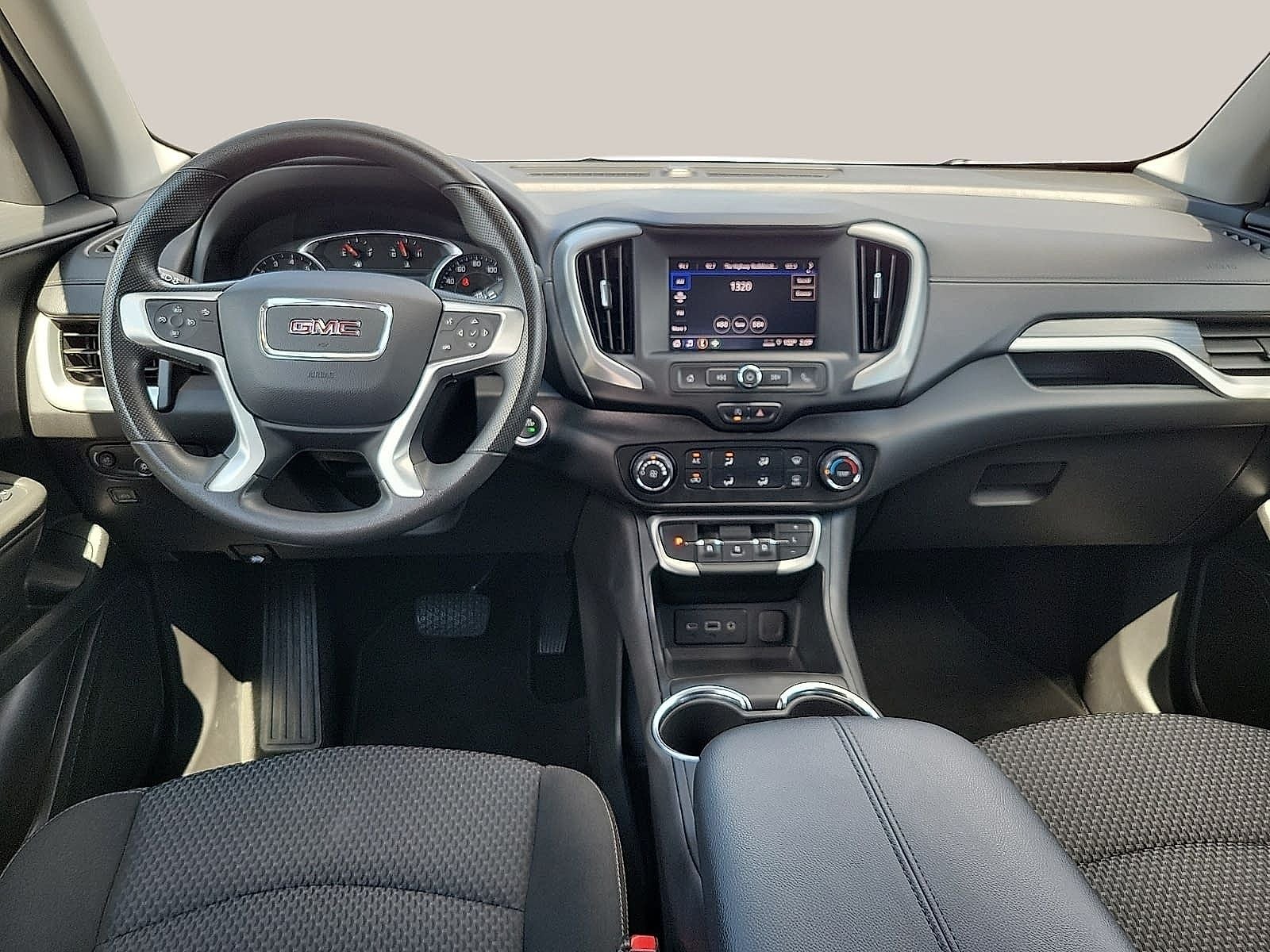 2024 GMC Terrain FWD 4dr SLE