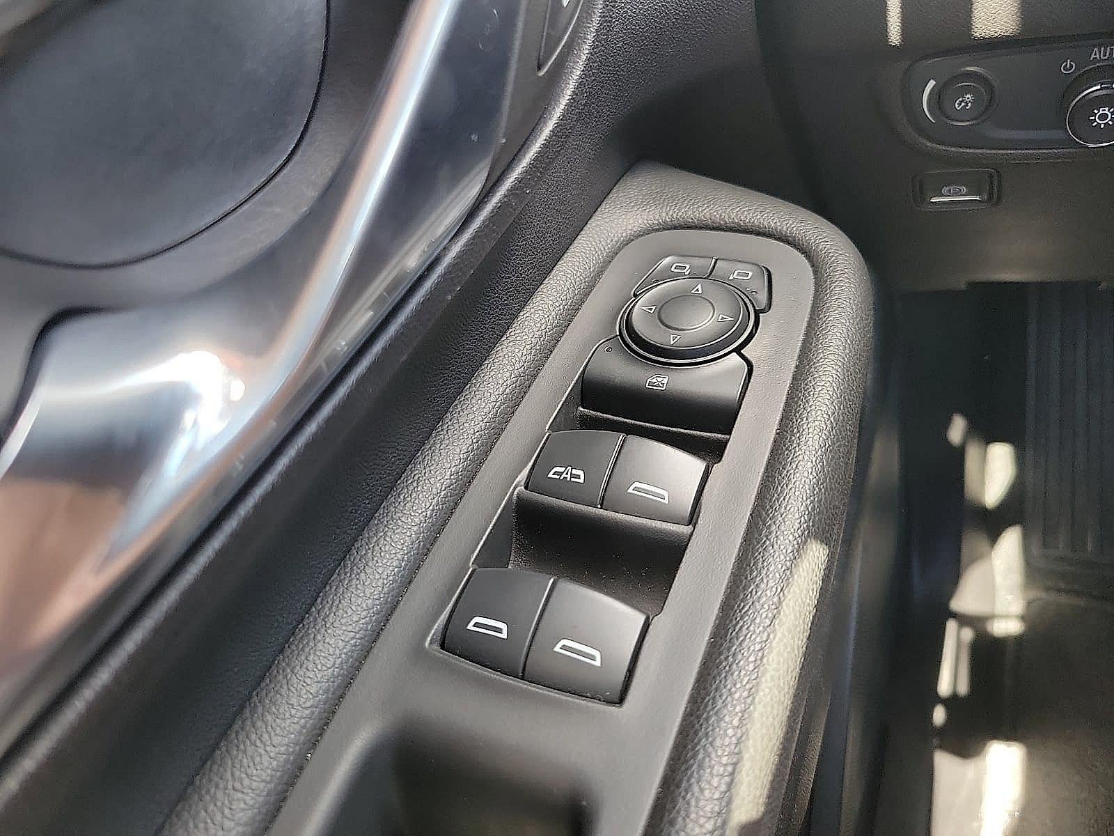 2024 GMC Terrain FWD 4dr SLE