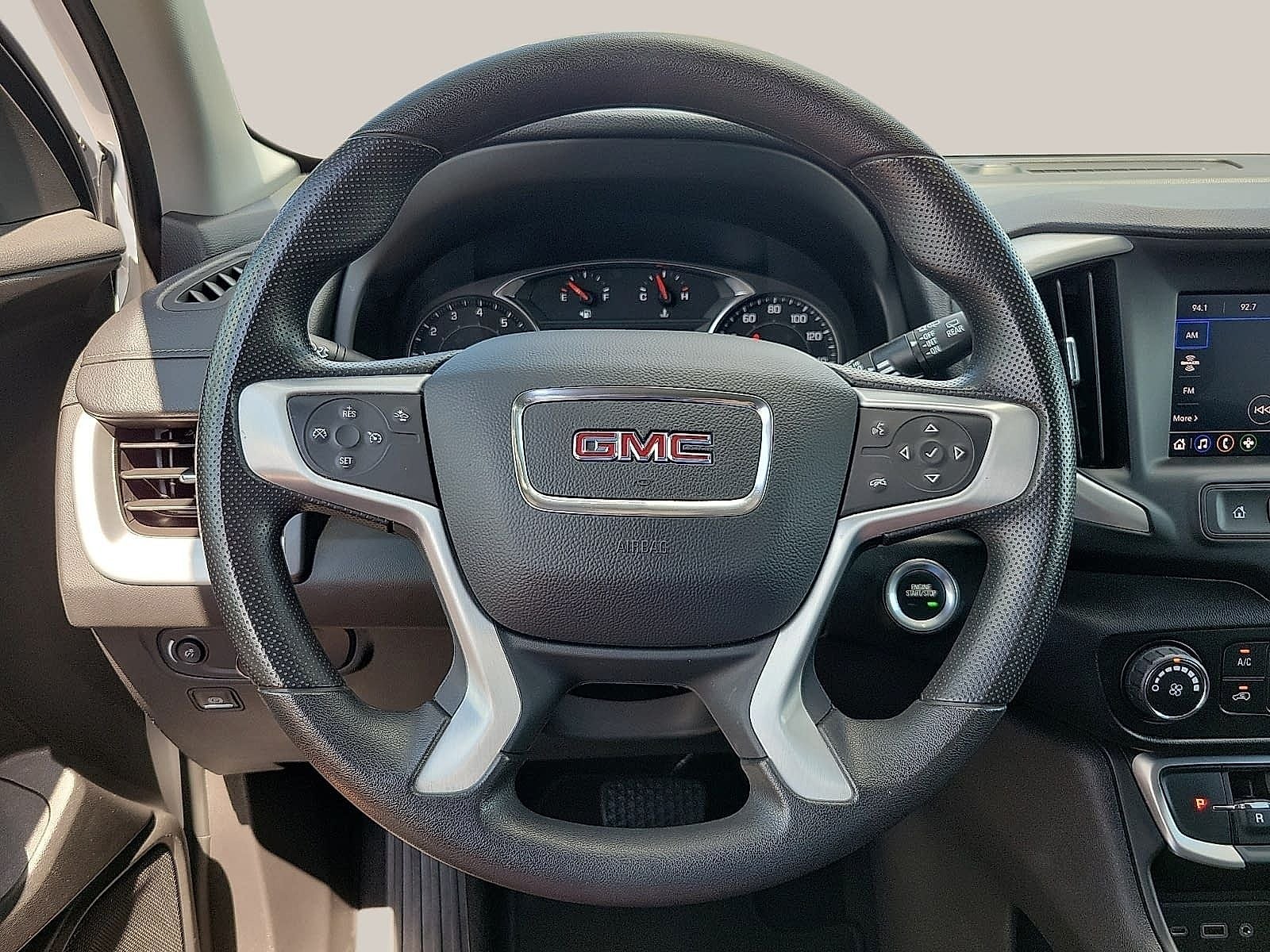 2024 GMC Terrain FWD 4dr SLE