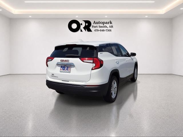 2024 GMC Terrain FWD 4dr SLE