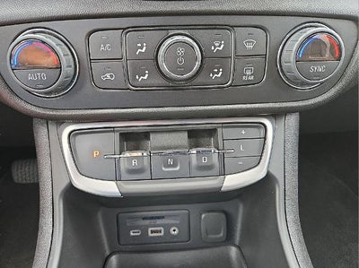 2023 GMC Terrain FWD 4dr SLT